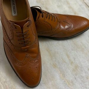 STEVE MADDEN -Brown tan shoes